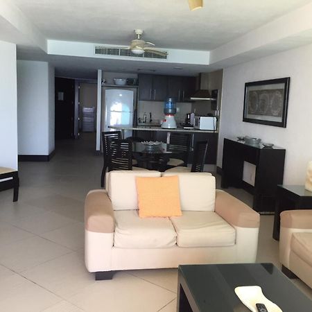 Bay View Grand Marina 1605 Sur Apartment Ixtapa  Luaran gambar